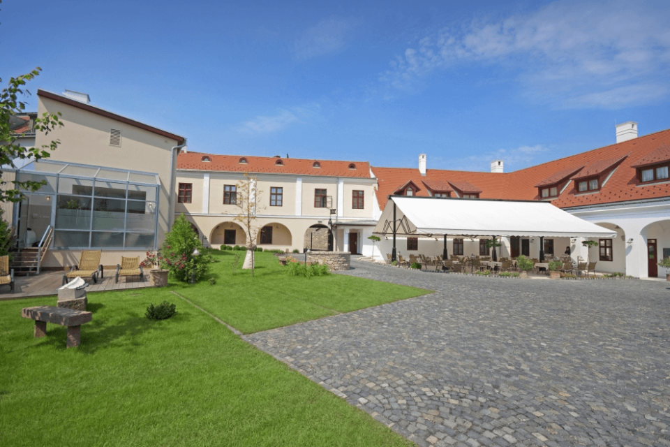 Hotel-Historia-Historante-kiemelt