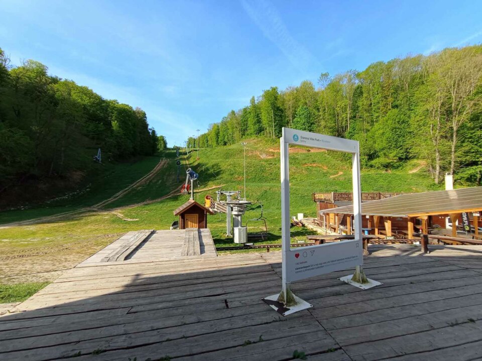 4d857adf-979d-421d-bee6-489babf9baf7